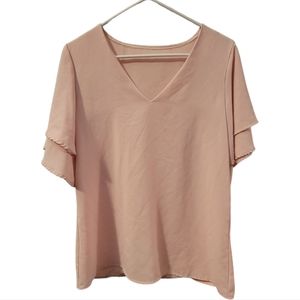NWOT Pink flowy blouse